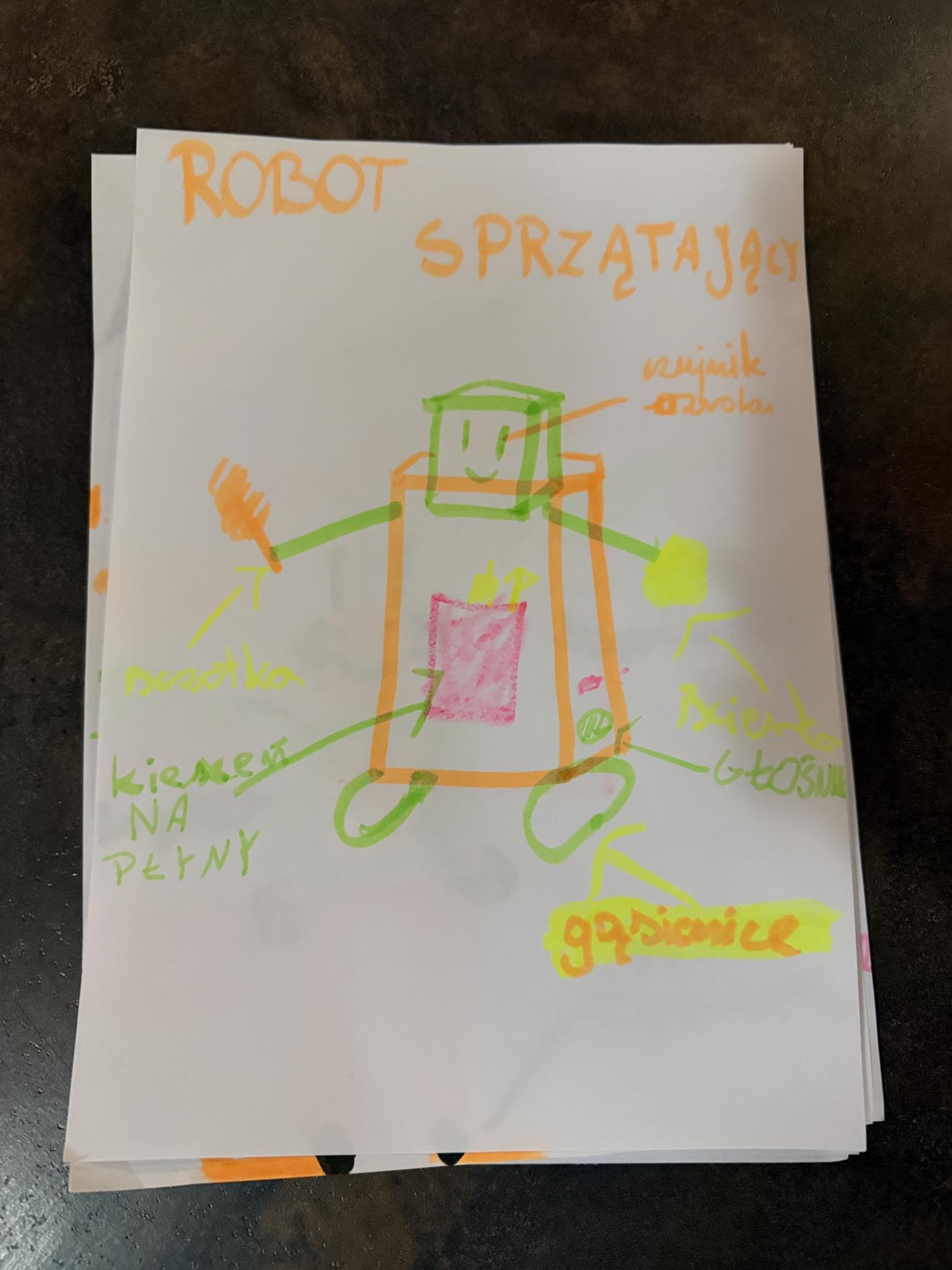 Projekt robota narysowany przez uczestnika